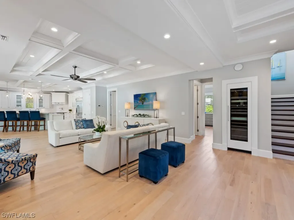 539 Rudder Road Naples FL 34102