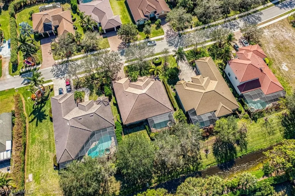 495 Saddlebrook Lane Naples FL 34110