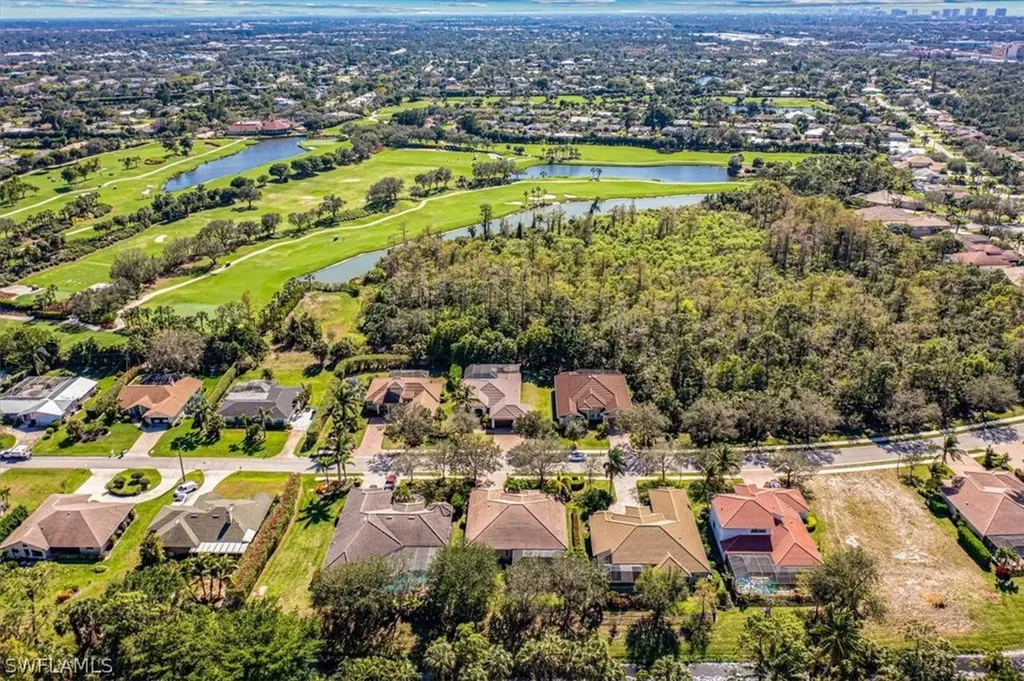 495 Saddlebrook Lane Naples FL 34110