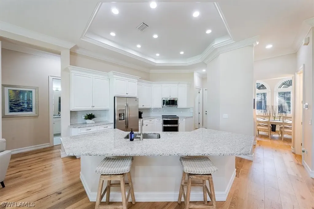 495 Saddlebrook Lane Naples FL 34110