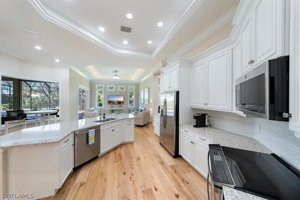 495 Saddlebrook Lane Naples FL 34110