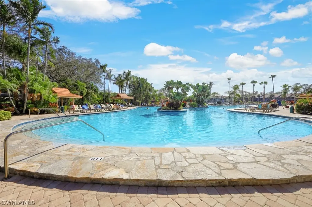 2365 Bayou Lane Naples FL 34112