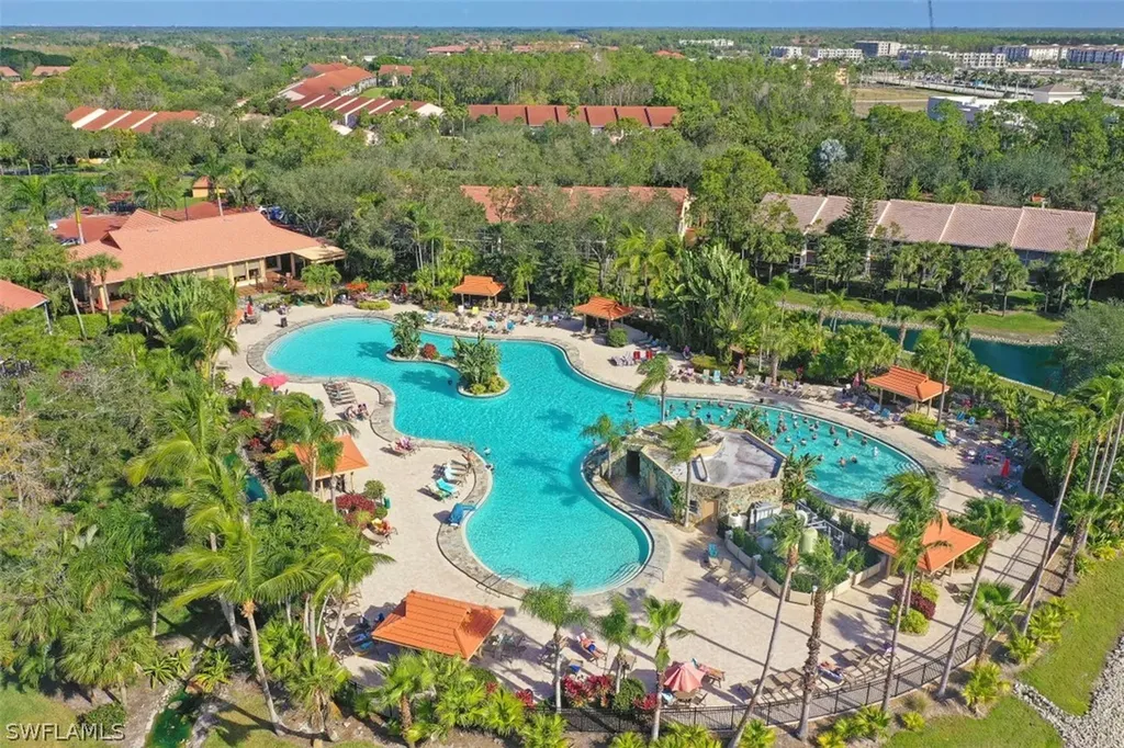 2365 Bayou Lane Naples FL 34112
