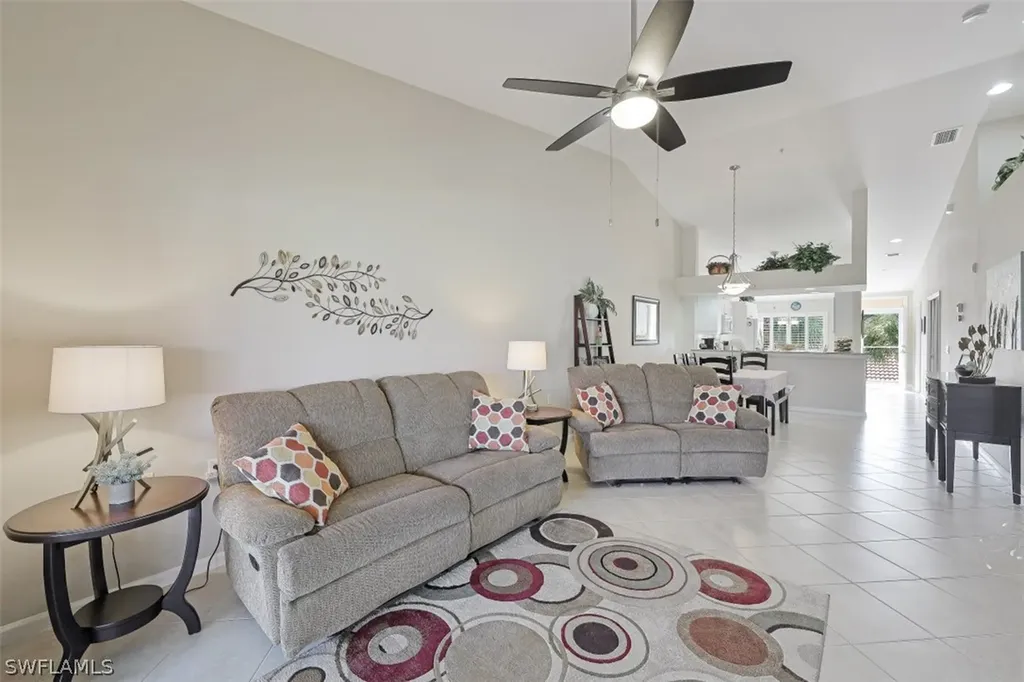 2365 Bayou Lane Naples FL 34112