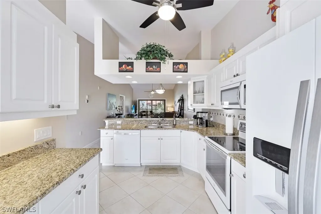 2365 Bayou Lane Naples FL 34112
