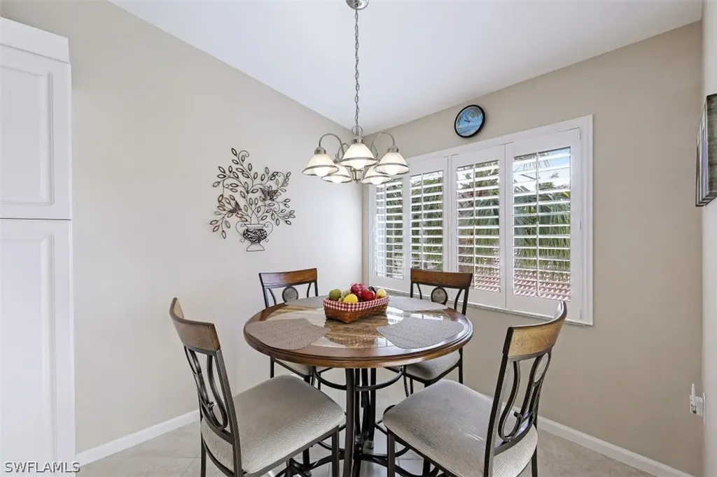 2365 Bayou Lane Naples FL 34112