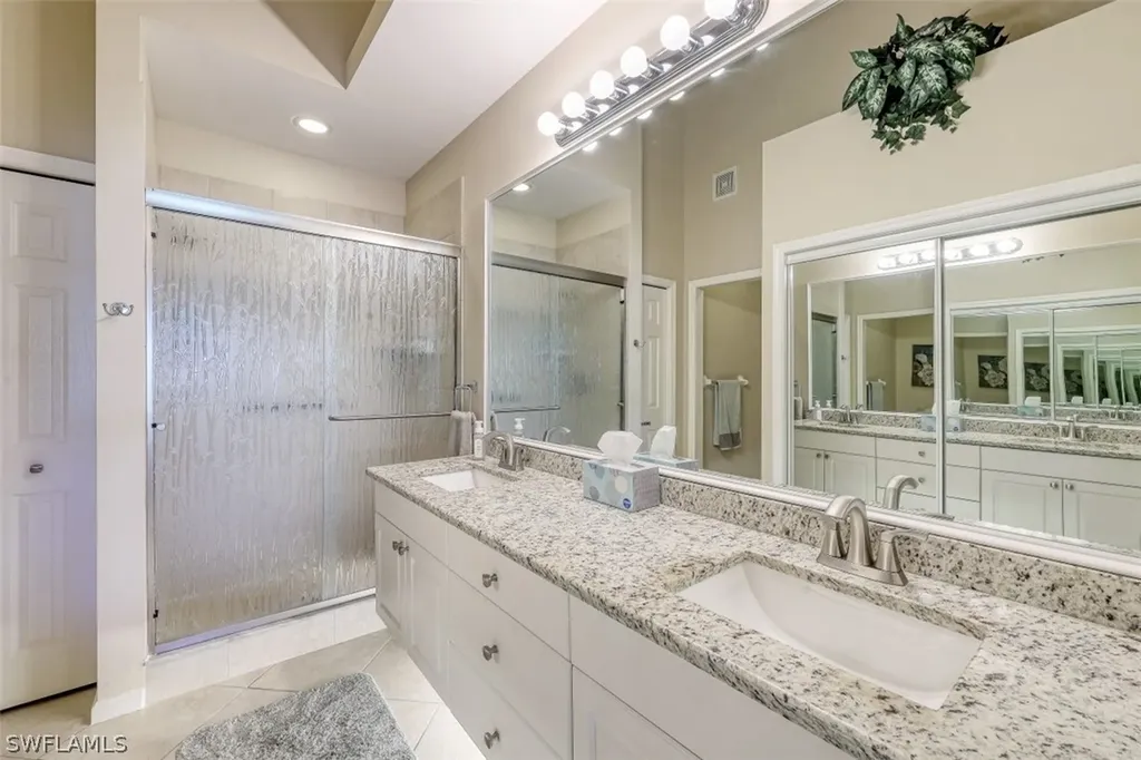 2365 Bayou Lane Naples FL 34112