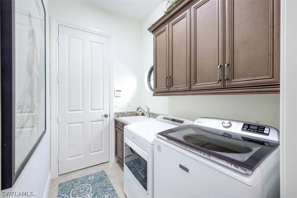 6287 Serano Way Naples FL 34113