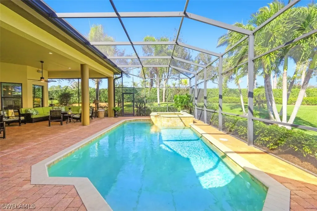 6287 Serano Way Naples FL 34113
