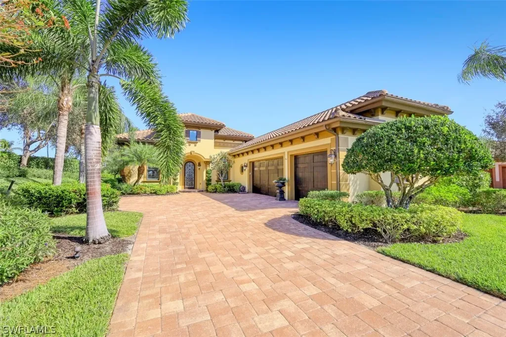 6287 Serano Way Naples FL 34113