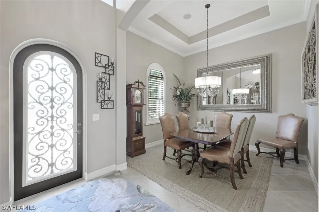 6287 Serano Way Naples FL 34113