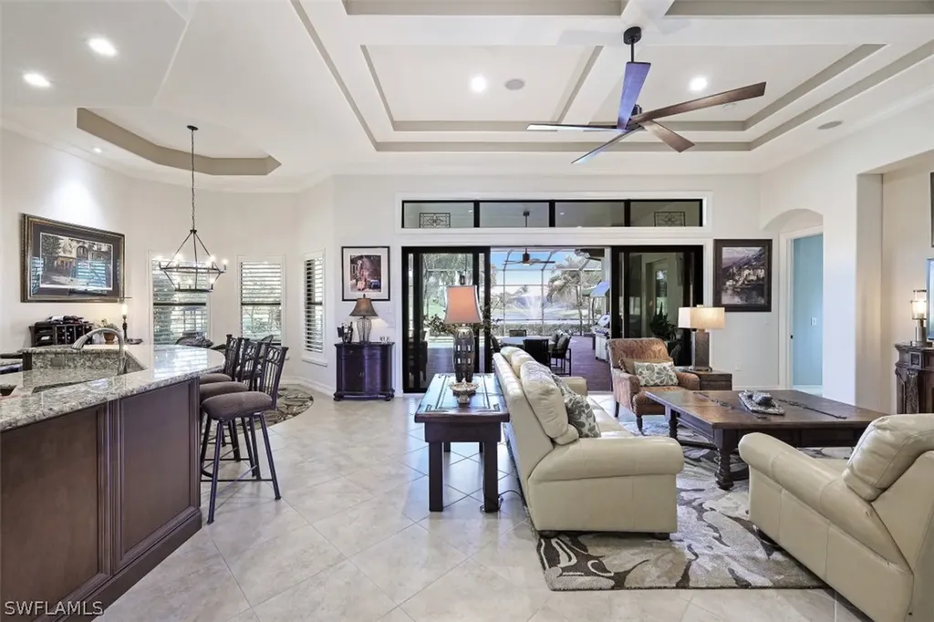 6287 Serano Way Naples FL 34113