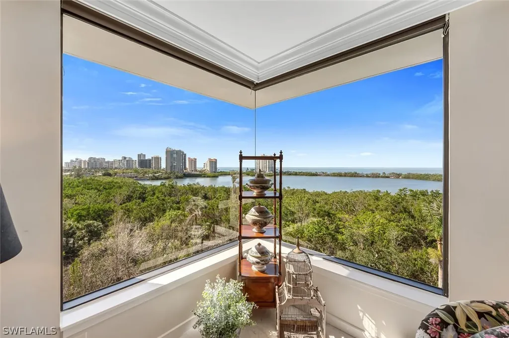 5555 Heron Point Drive Naples FL 34108