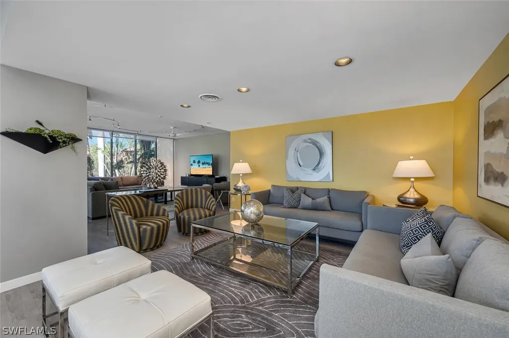 5555 Heron Point Drive Naples FL 34108