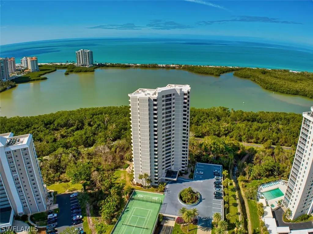 5555 Heron Point Drive Naples FL 34108