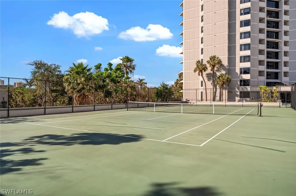 5555 Heron Point Drive Naples FL 34108