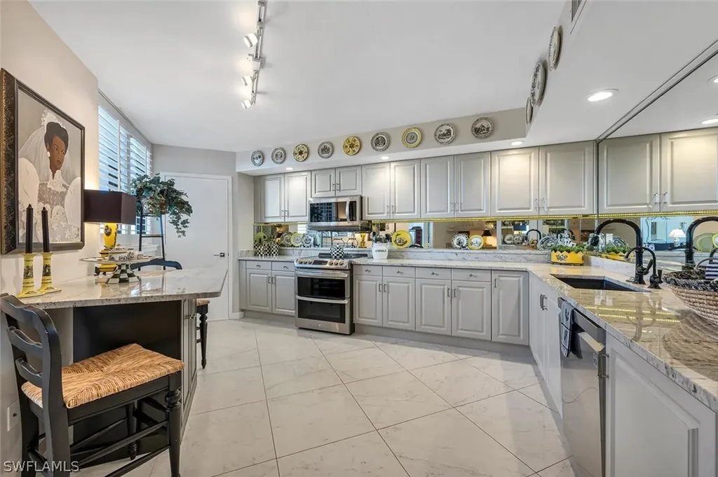 5555 Heron Point Drive Naples FL 34108