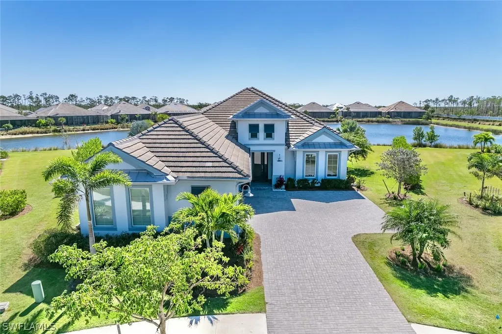 6124 Rodney Bay Lane Naples FL 34113
