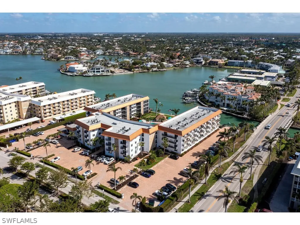 2900 Gulf Shore Boulevard N Naples FL 34103