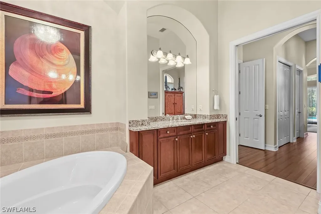 9062 Shenendoah Circle Naples FL 34113
