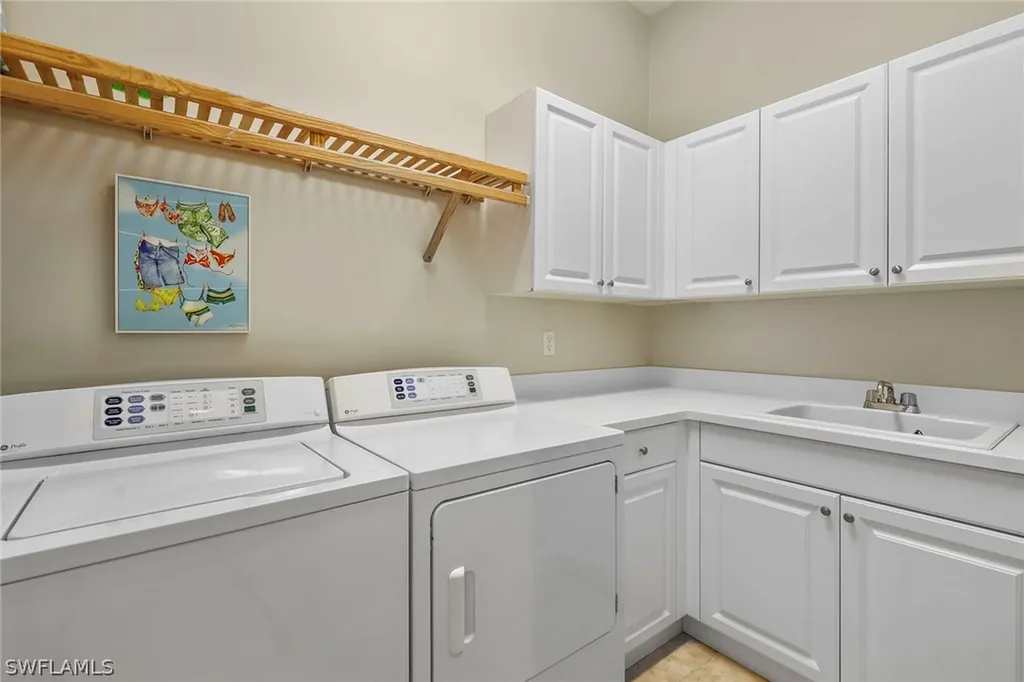 9062 Shenendoah Circle Naples FL 34113