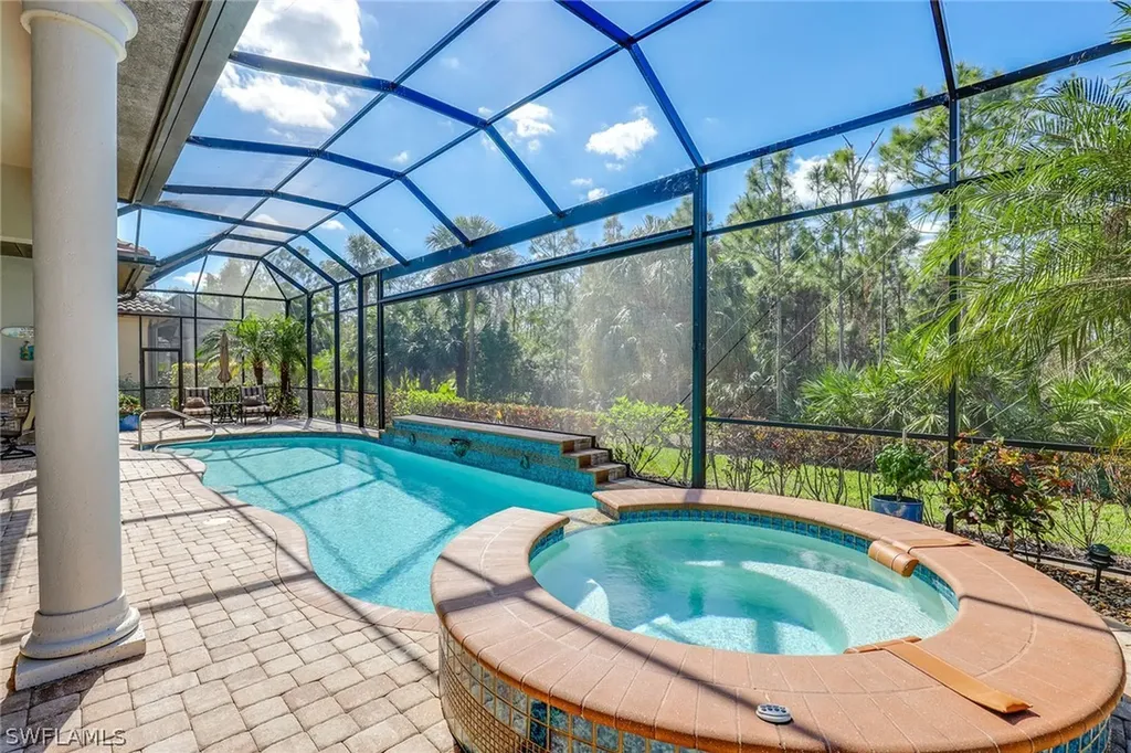 9062 Shenendoah Circle Naples FL 34113