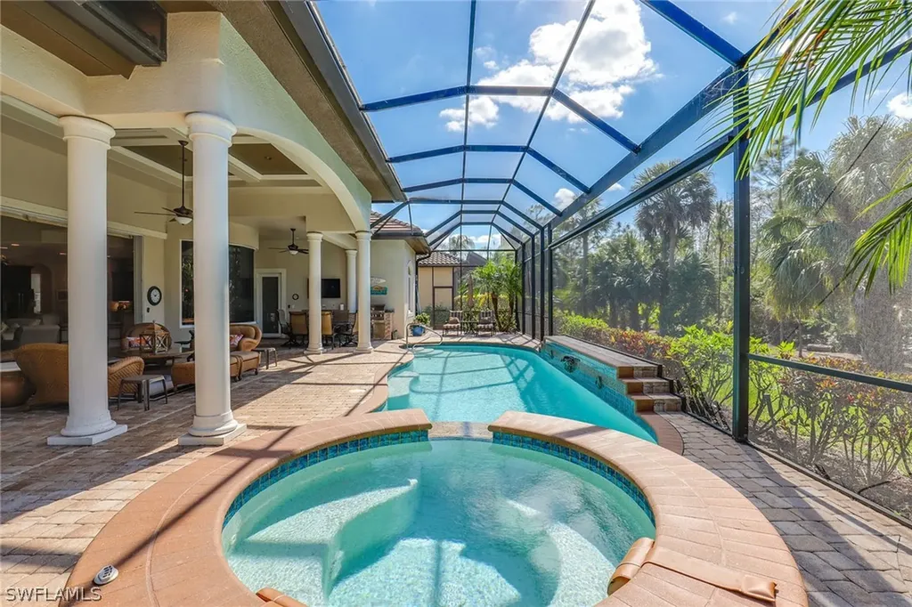 9062 Shenendoah Circle Naples FL 34113