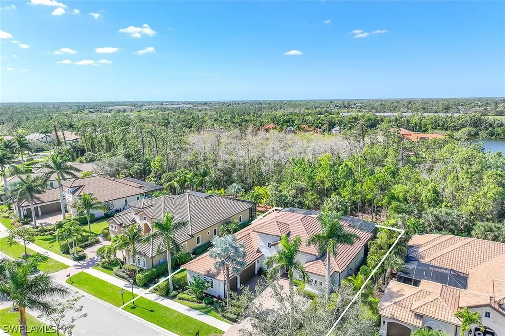 9062 Shenendoah Circle Naples FL 34113