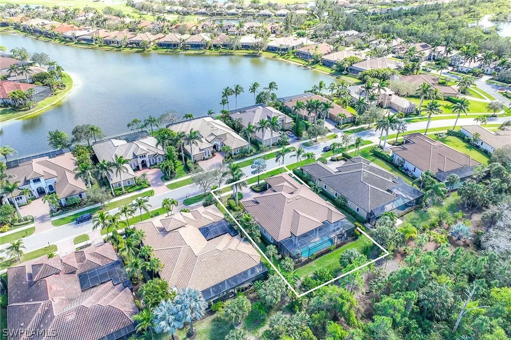 9062 Shenendoah Circle Naples FL 34113