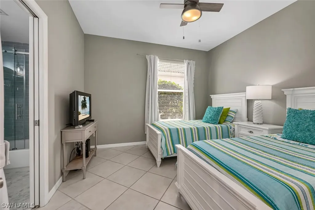 1725 Marsh Run Naples FL 34109