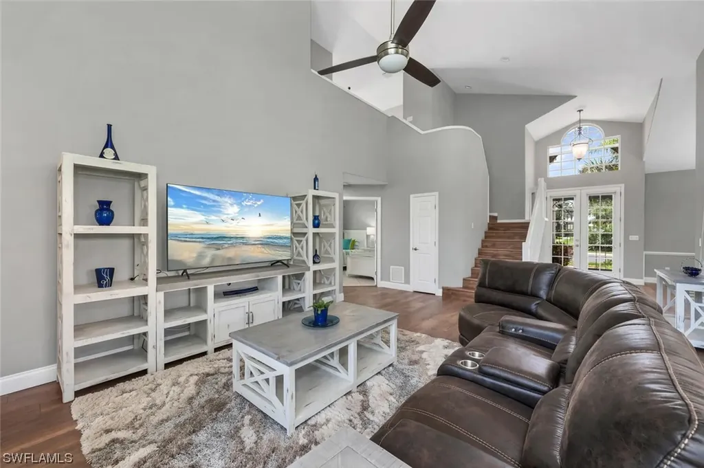 1725 Marsh Run Naples FL 34109