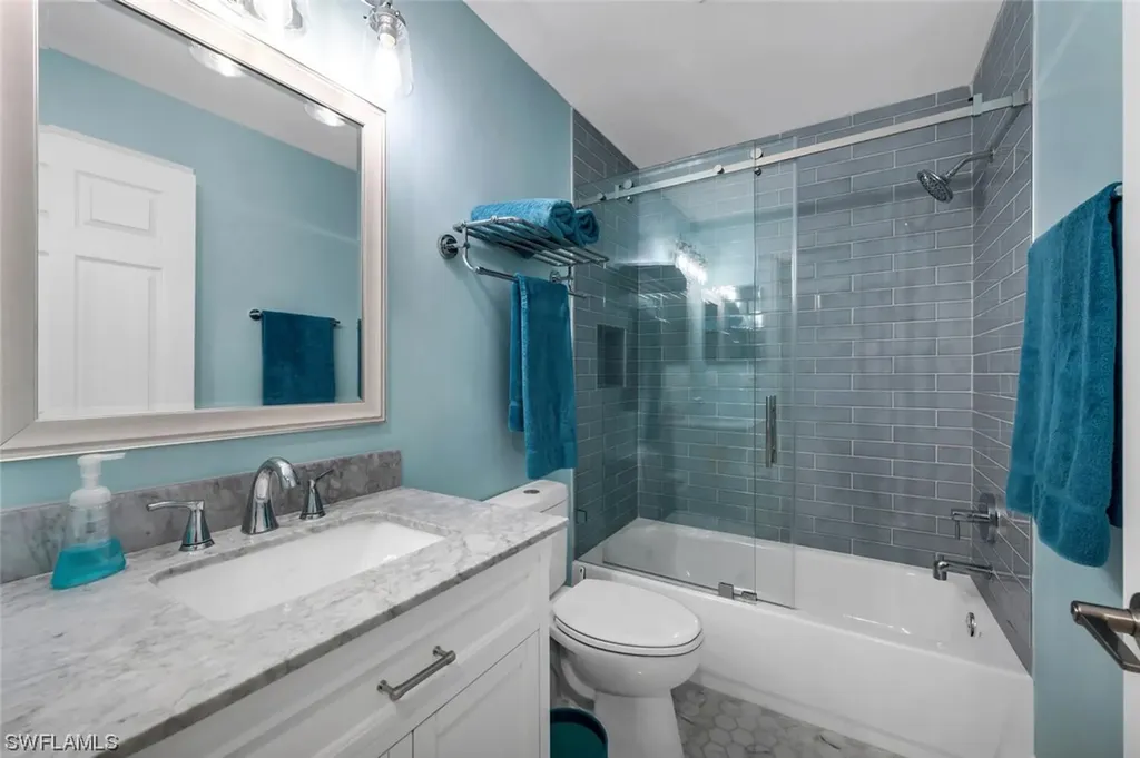 1725 Marsh Run Naples FL 34109