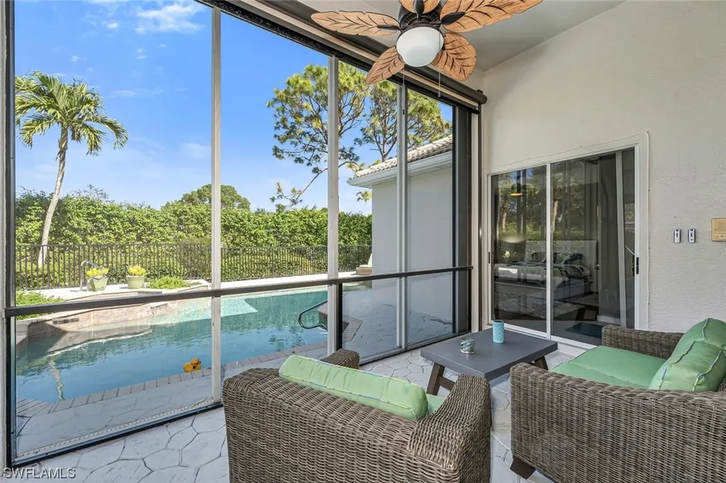 1725 Marsh Run Naples FL 34109
