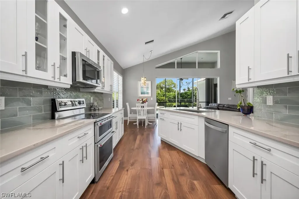 1725 Marsh Run Naples FL 34109