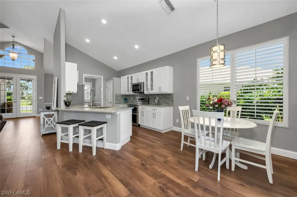 1725 Marsh Run Naples FL 34109