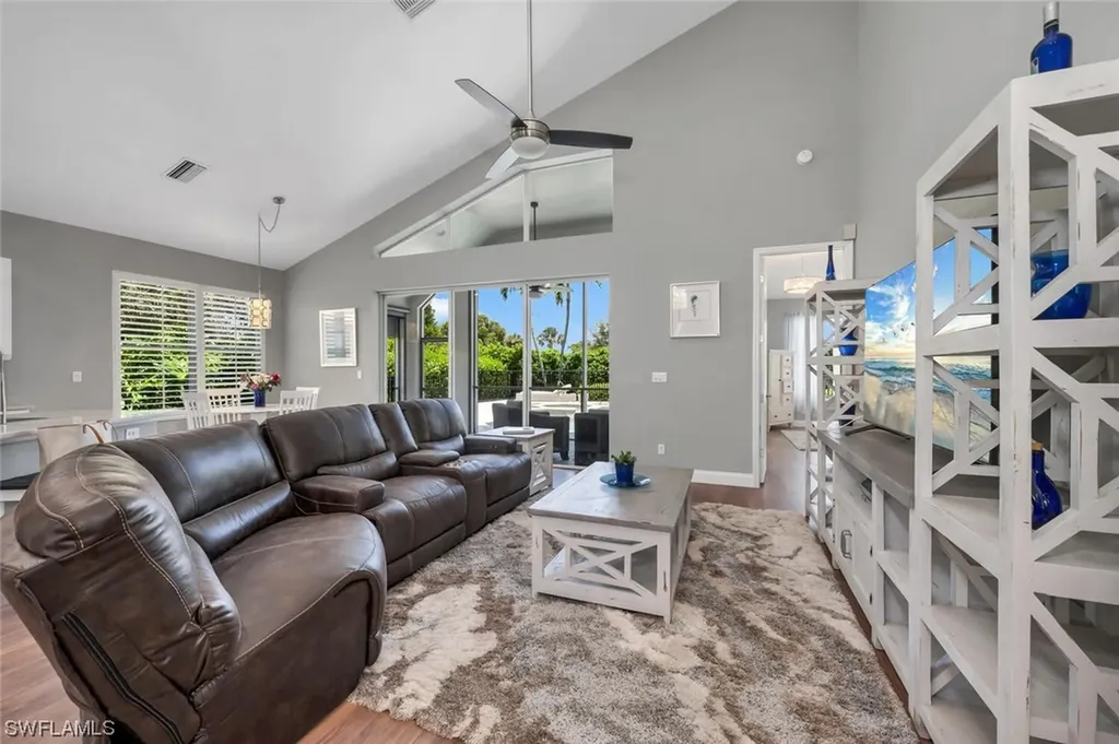 1725 Marsh Run Naples FL 34109