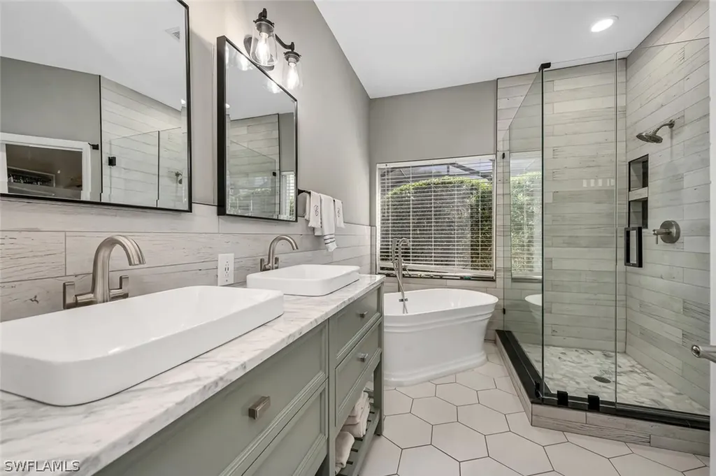 1725 Marsh Run Naples FL 34109