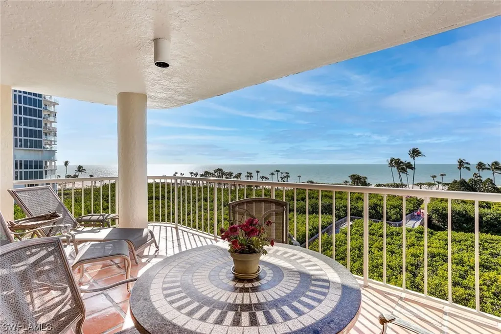 50 Seagate Drive Naples FL 34103