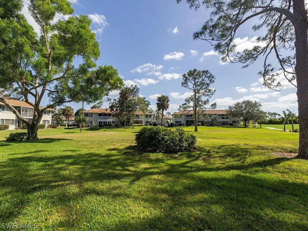 261 Memory Lane Naples FL 34112