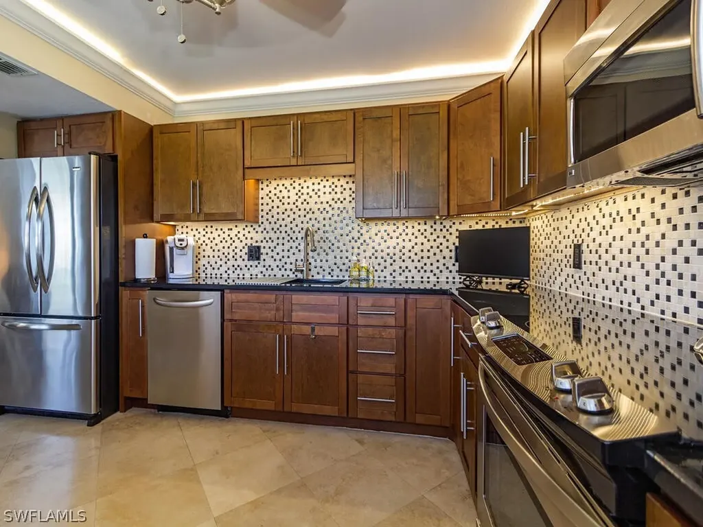 261 Memory Lane Naples FL 34112