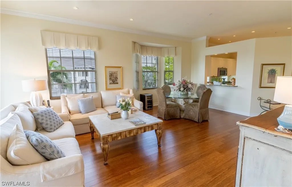 Naples FL, 840 Sailaway Lane, Unit 204