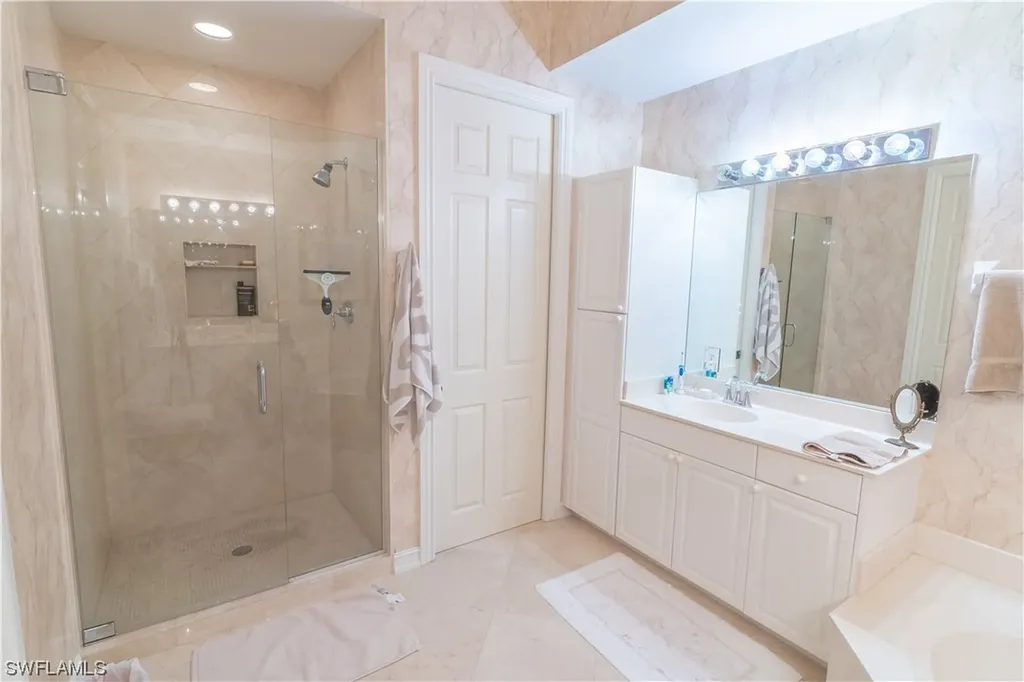 840 Sailaway Lane Naples FL 34108