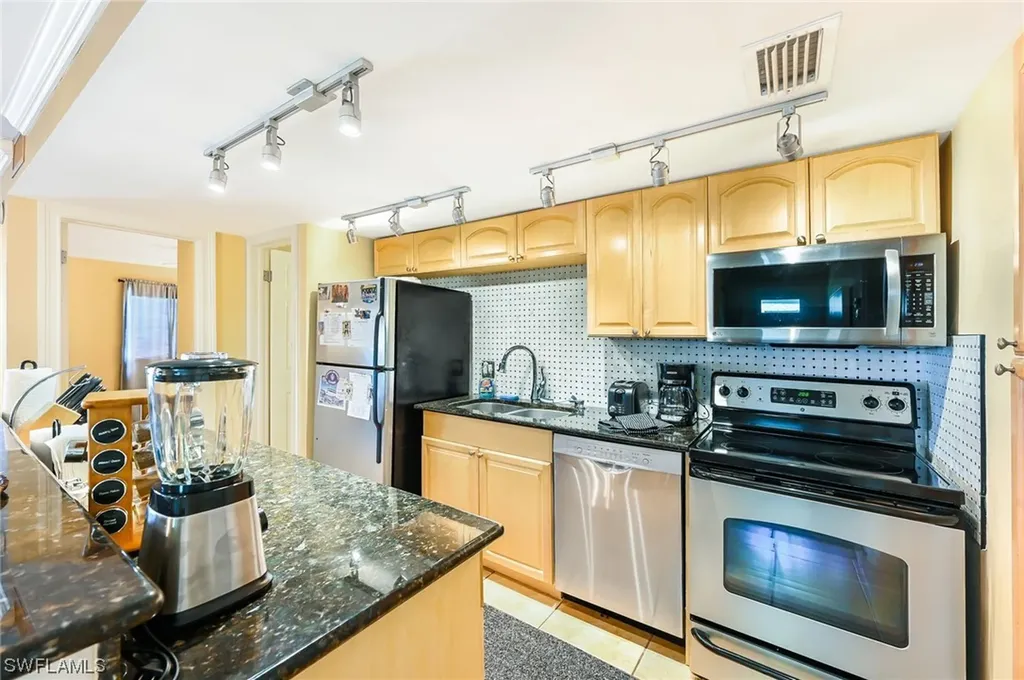 200 Palm Drive Naples FL 34112