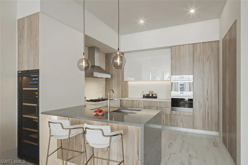 2583 First Street Fort Myers FL 33901