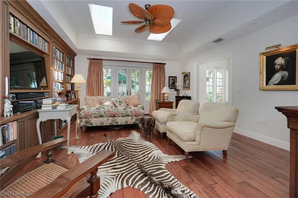 38 Las Brisas Way Naples FL 34108