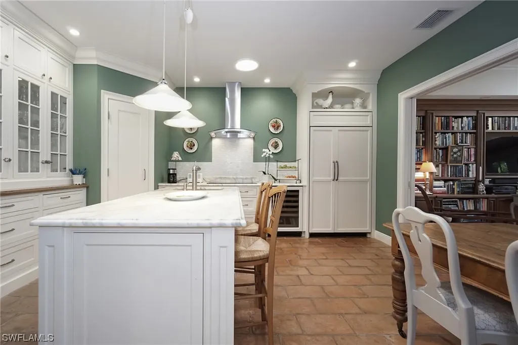 38 Las Brisas Way Naples FL 34108