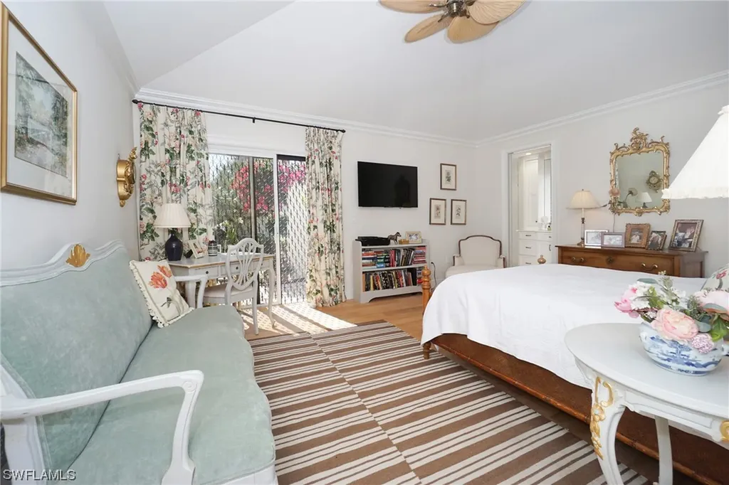 38 Las Brisas Way Naples FL 34108