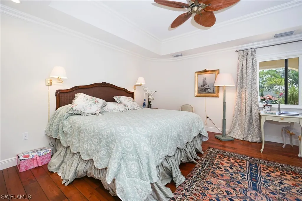 38 Las Brisas Way Naples FL 34108