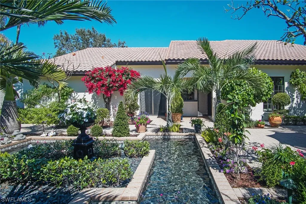 38 Las Brisas Way Naples FL 34108