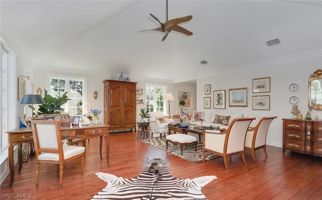 38 Las Brisas Way Naples FL 34108